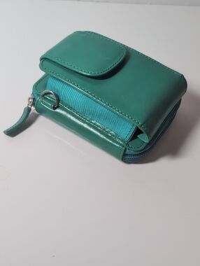 WalletBe - Teal Compact Women's Wallet With Shoulder Strap - NEW!